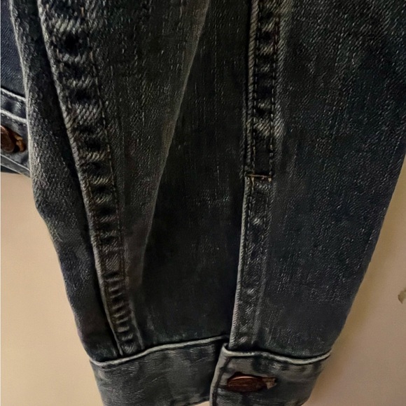 NWT, denim jean jacket. - Picture 5 of 8